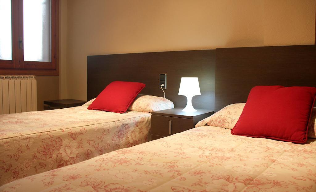 Hostal Cafeteteria Goya Μπαρμπάστρο Δωμάτιο φωτογραφία
