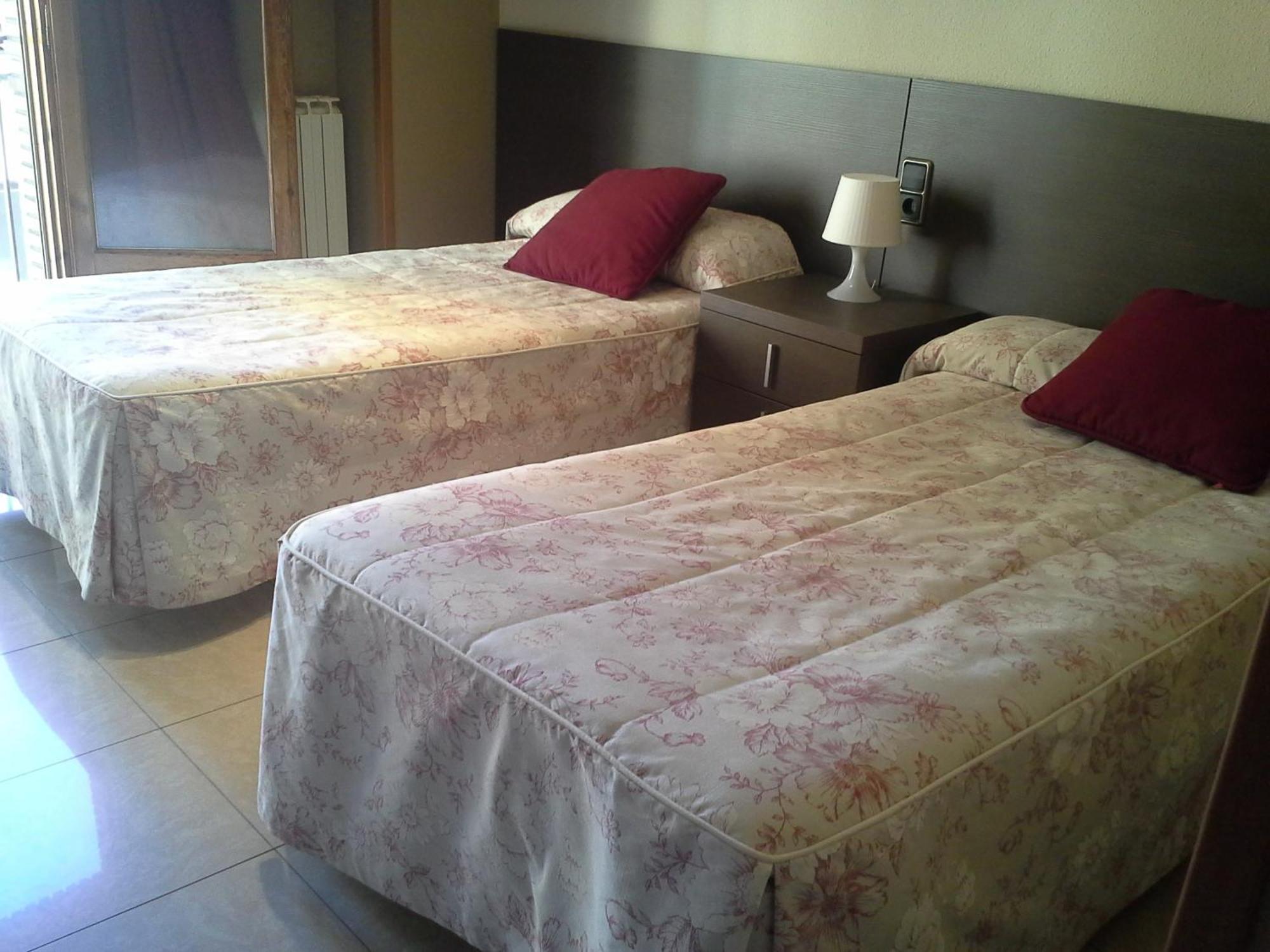 Hostal Cafeteteria Goya Μπαρμπάστρο Δωμάτιο φωτογραφία
